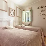 Fabula Maison Bed & Breakfast
