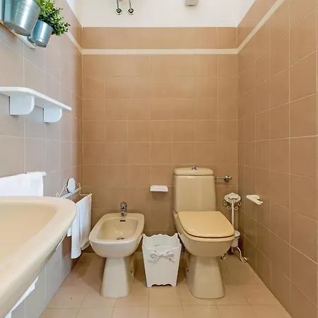 Fabula Maison Frühstückspension *