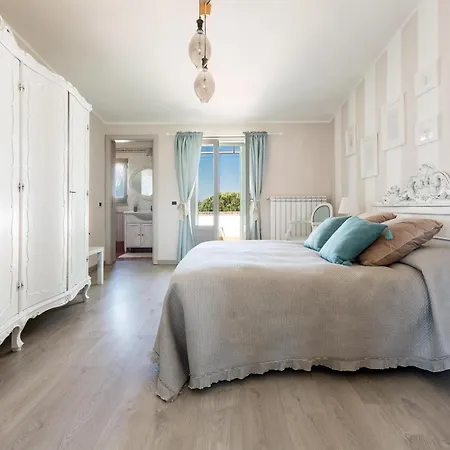 Frühstückspension Fabula Maison Monopoli