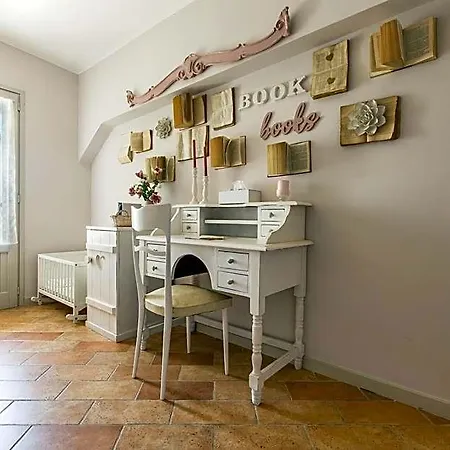 Fabula Maison Bed and breakfast 4*